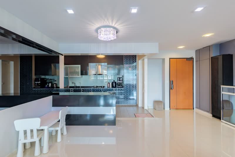 426A Yishun Avenue 11, 426A Yishun Avenue 11, 3 Bedrooms, 1,206 sqft, HDB Flat For Sale, by Belva Tan, 500223939 - Kitchen - PropertyGuru.com.sg