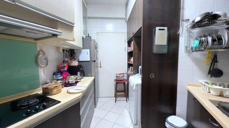 Bayshore Park, 50 Bayshore Road, 2 Bedrooms, 936 sqft, Condominium For Sale, by Alyssa Ng, 500223947 - Kitchen - PropertyGuru.com.sg