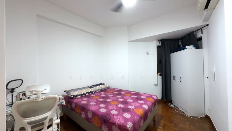 Bayshore Park, 50 Bayshore Road, 2 Bedrooms, 936 sqft, Condominium For Sale, by Alyssa Ng, 500223947 - Bedroom - PropertyGuru.com.sg