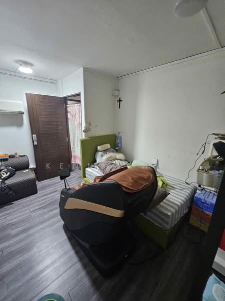 20 Hougang Avenue 3, 20 Hougang Avenue 3, 3 Bedrooms, 786 sqft, HDB Flat For Sale, by Kenny Chai, 500223964 - Bedroom - PropertyGuru.com.sg