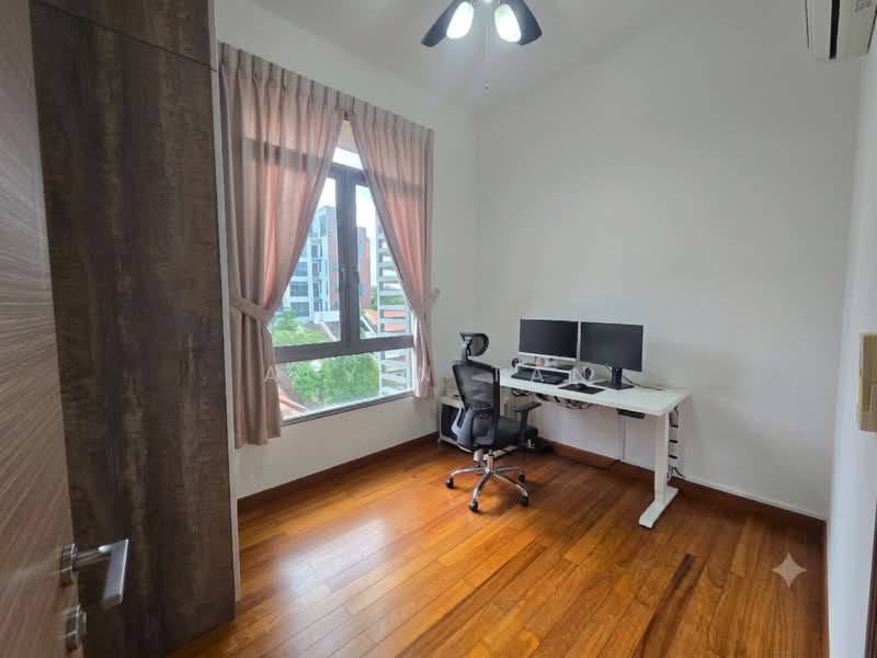 Ria Apartments, 1 Jalan Pasir Ria, 3 Bedrooms, 1,055 sqft, Apartment For Sale, by Alvin Tan, 500223973 - Bedroom 2 - PropertyGuru.com.sg