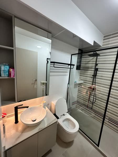 420B Northshore Drive, 420B Northshore Drive, 3 Bedrooms, 1,238 sqft, HDB Flat For Sale, by Roy Sho, 500223985 - Bathroom - PropertyGuru.com.sg