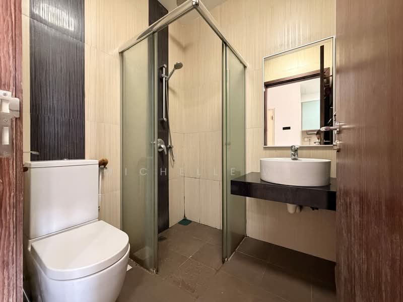 Glasgow Residences, 23 Glasgow Road, 1 Bedroom, 420 sqft, Condominium For Sale, by Michelle W., 500223992 - Bathroom - PropertyGuru.com.sg