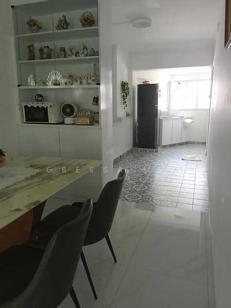 104 Bishan Street 12, 104 Bishan Street 12, Room Rental, 200 sqft, HDB Flat For Rent, by Gressa Mak, 500223993 - Dining Room - PropertyGuru.com.sg