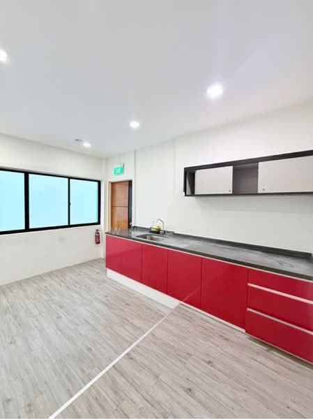 Tan Heng Lee Co, 1 Harvey Road, 2,990 sqft, Light Industrial (B1) For Rent, by Dewi Chen, 500223998 - CommercialGuru.com.sg