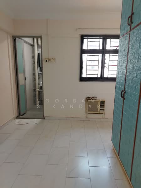 44 Chai Chee Street, 44 Chai Chee Street, 3 Bedrooms, 883 sqft, HDB Flat For Sale, by Noorbani Sikandar, 500224001 - Master room - PropertyGuru.com.sg