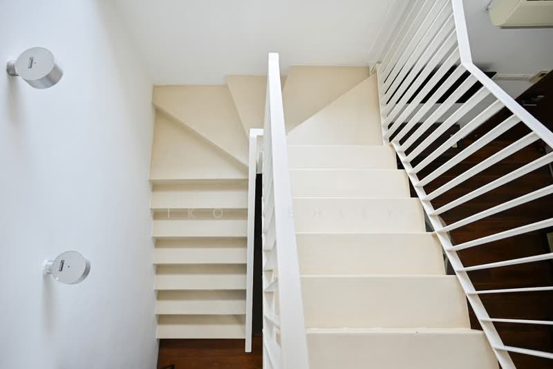 Helsinki Loft in Gallery House, 15 Lorong 24A Geylang, Studio, 800 sqft, Shophouse For Rent, by Riko Ashley, 500224005 - Interior - PropertyGuru.com.sg
