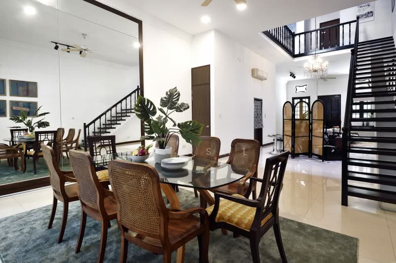 Neptune Studio in Palladium House, 10 Saunders Road, Studio, 403 sqft, Terraced House For Rent, by Riko Ashley, 500224009 - Dining Room - PropertyGuru.com.sg