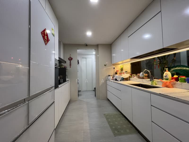 La Fiesta, 64 Sengkang Square, 3 Bedrooms, 1,765 sqft, Condominium For Sale, by Rina Ang, 500224011 - Kitchen - PropertyGuru.com.sg