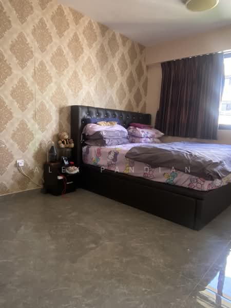 464A Bukit Batok West Avenue 8, 464A Bukit Batok West Avenue 8, 3 Bedrooms, 1,216 sqft, HDB Flat For Sale, by Alex Pandian, 500224019 - Master Bed Room - PropertyGuru.com.sg