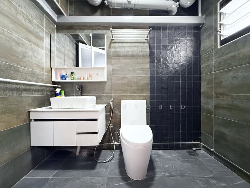 122A Sengkang East Way, 122A Sengkang East Way, 3 Bedrooms, 1,184 sqft, HDB Flat For Sale, by Nazri Baobed, 500224021 - Bathroom - PropertyGuru.com.sg