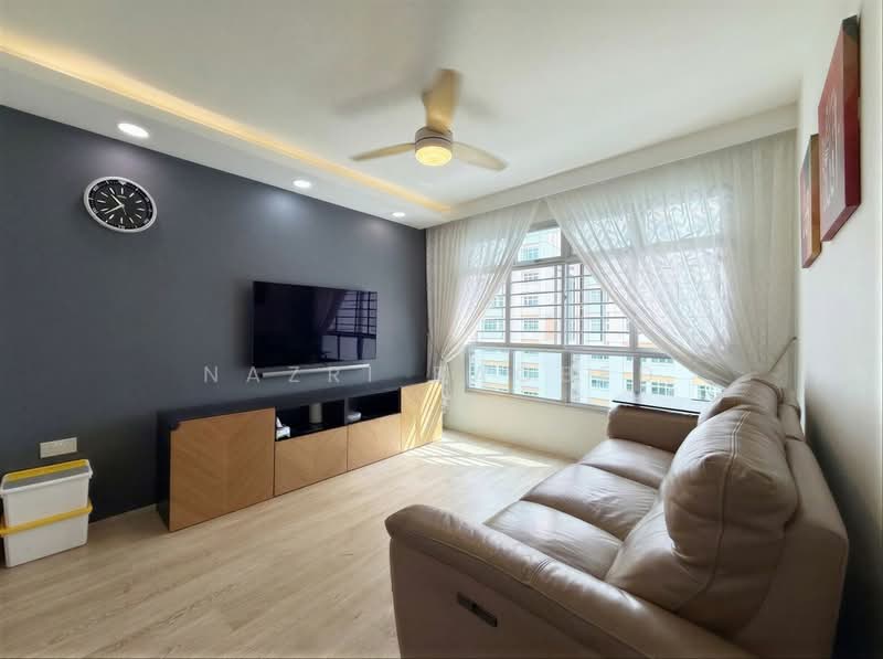 870A Tampines Street 86, 870A Tampines Street 86, 3 Bedrooms, 1,011 sqft, HDB Flat For Sale, by Nazri Baobed, 500224027 - Living Room - PropertyGuru.com.sg