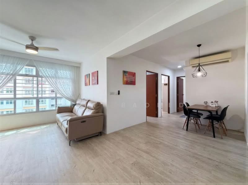 870A Tampines Street 86, 870A Tampines Street 86, 3 Bedrooms, 1,011 sqft, HDB Flat For Sale, by Nazri Baobed, 500224027 - Living Room - PropertyGuru.com.sg