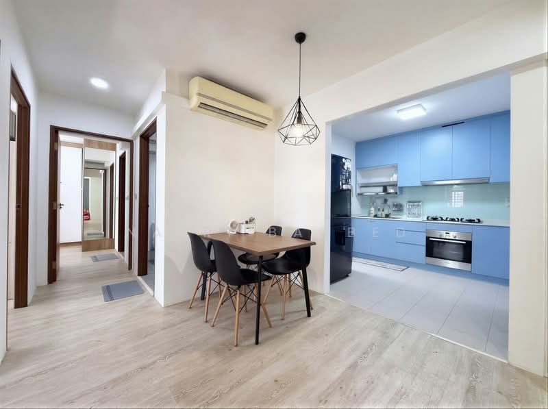 870A Tampines Street 86, 870A Tampines Street 86, 3 Bedrooms, 1,011 sqft, HDB Flat For Sale, by Nazri Baobed, 500224027 - Corridor - PropertyGuru.com.sg