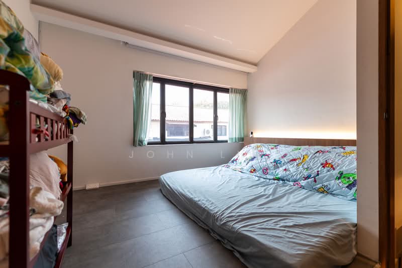 61 Jalan Tenteram, 61 Jalan Tenteram, 3 Bedrooms, 1,010 sqft, HDB Flat For Sale, by John Lim, 500224041 - Bedroom - PropertyGuru.com.sg