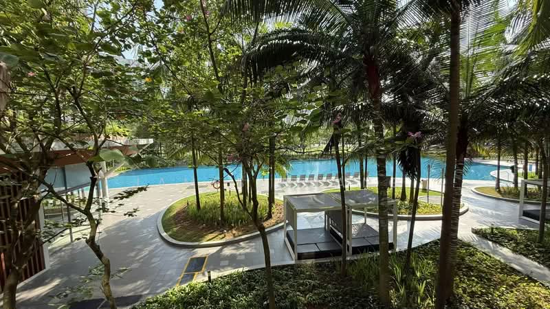 Parc Life, 27 Sembawang Crescent, Sembawang / Yishun, 4 Bedrooms, 1,281 sqft, Executive Condominium For Sale, by James Chang, 500224042 - Pool - PropertyGuru.com.sg