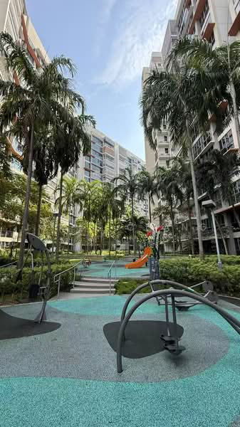 Parc Life, 27 Sembawang Crescent, Sembawang / Yishun, 4 Bedrooms, 1,281 sqft, Executive Condominium For Sale, by James Chang, 500224042 - Exterior - PropertyGuru.com.sg