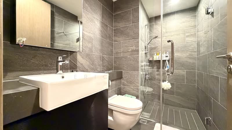 Affinity At Serangoon, 20 Serangoon North Avenue 1, 2 Bedrooms, 753 sqft, Condominium For Sale, by Eric Ong, 500224045 - Bathroom - PropertyGuru.com.sg