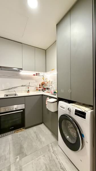 Affinity At Serangoon, 20 Serangoon North Avenue 1, 2 Bedrooms, 753 sqft, Condominium For Sale, by Eric Ong, 500224045 - Kitchen - PropertyGuru.com.sg