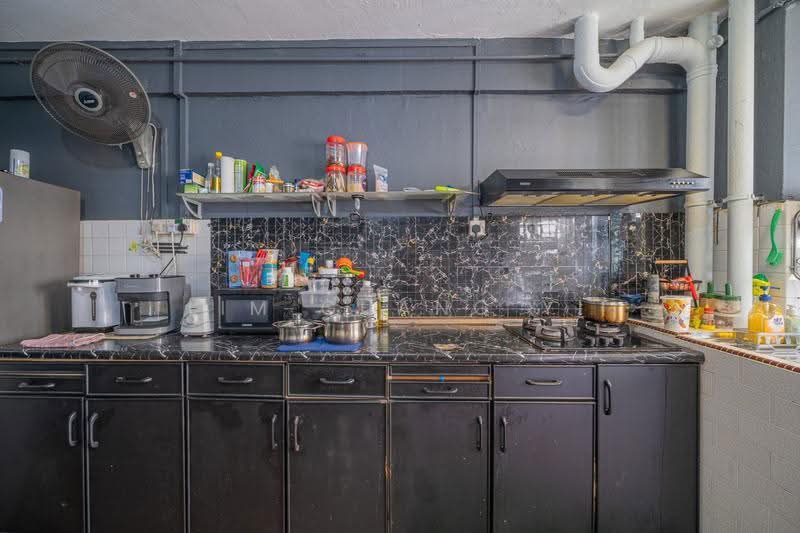 219 Bukit Batok Street 21, 219 219, Dairy Farm / Bukit Panjang / Choa Chu Kang, 2 Bedrooms, 721 sqft, HDB Flat For Sale, by Lim Guang Yi, 500224051 - PropertyGuru.com.sg