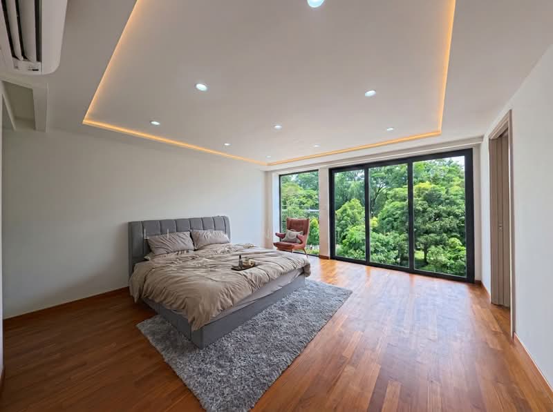 JUST TOP! BRAND NEW 5 LEVELS WITH BASEMENT. MOVE IN READY, Bedok Rise / Bedok Terrace / Jalan Limau Kasturi / Jalan Limau Nipis / Jalan Langgar Bedok, 6 Bedrooms, 6,500 sqft, Corner Terrace For Sale, by Li Rong Teh, 500224052 - Bedroom - PropertyGuru.com.sg