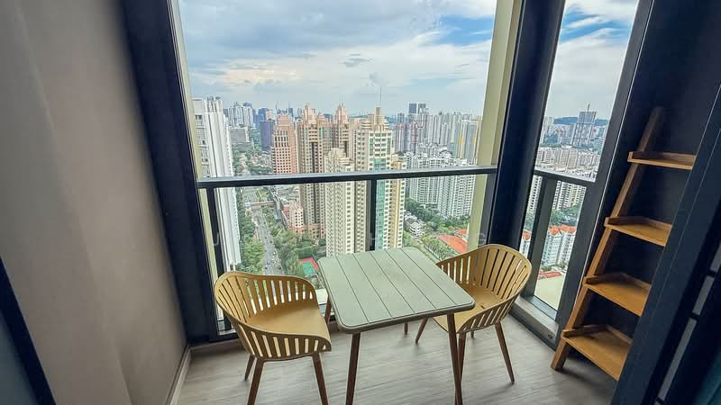 Irwell Hill Residences, 2 Irwell Hill, 2 Bedrooms, 667 sqft, Condominium For Rent, by Joe Zhang, 500224053 - Balcony - PropertyGuru.com.sg