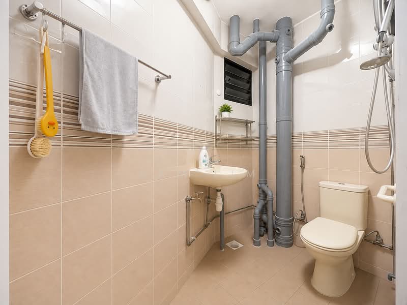263 Jurong East Street 24, 263 Jurong East Street 24, 3 Bedrooms, 1,324 sqft, HDB Flat For Sale, by Sam Lim, 500224055 - Bathroom - PropertyGuru.com.sg