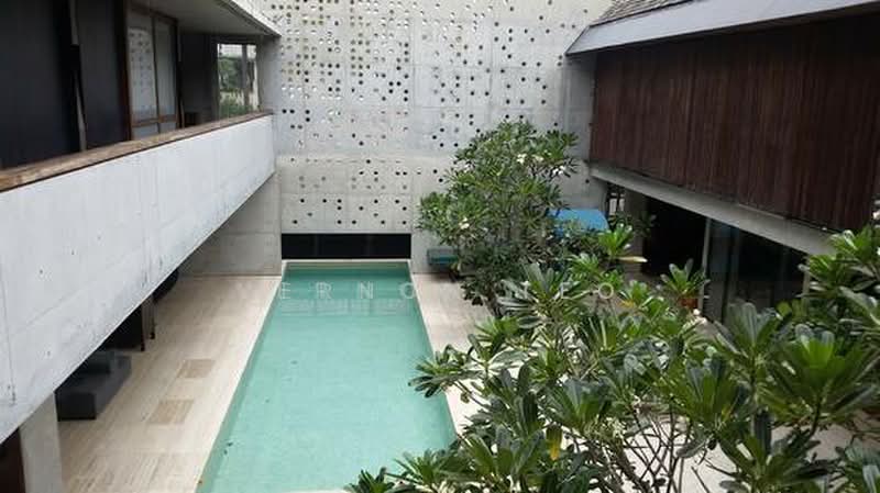 SQUARISH FORMWERKZ BUNGALOW NEW and EXCLUSIVE EASTERN HOME WITH GCB FINISHINGS, , 6 Bedrooms, 15,001 sqft, Bungalow House For Sale, by Vernon Teo, 500224083 - Exterior - PropertyGuru.com.sg