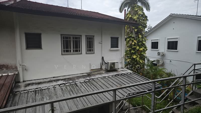 Unlisted House for Redevelopment.Facing greenery. Quiet and Peaceful, , 3 Bedrooms, 2,451 sqft, Corner Terrace For Sale, by Vernon Teo, 500224087 - Exterior - PropertyGuru.com.sg