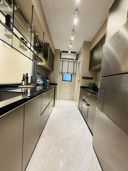 Chuan Park, 240 Lorong Chuan, 3 Bedrooms, 1,206 sqft, Condominium For Sale, by Dominic Ng, 500224096 - Kitchen - PropertyGuru.com.sg