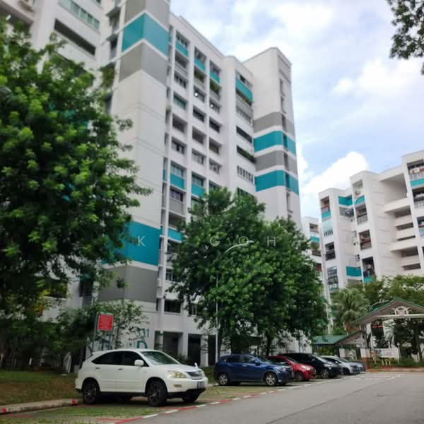 331 Jurong East Avenue 1, 331 Jurong East Avenue 1, 3 Bedrooms, 1,400 sqft, HDB Flat For Sale, by KK Goh, 500224097 - Exterior - PropertyGuru.com.sg