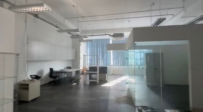 E-Centre @ Redhill, 3791 Jalan Bukit Merah, 1,173 sqft, Light Industrial (B1) For Sale, by Ssharon Loh, 500224099 - CommercialGuru.com.sg