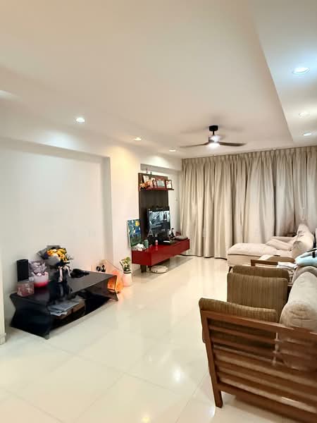 Orchid Park Condominium, 85 Yishun Street 81, 3 Bedrooms, 1,206 sqft, Condominium For Sale, by Ann Marie Ee, 500224110 - Living Room - PropertyGuru.com.sg