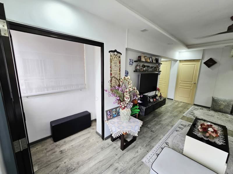 238 Choa Chu Kang Central, 238 Choa Chu Kang Central, 3 Bedrooms, 1,130 sqft, HDB Flat For Sale, by Simon Tong, 500224116 - Living Room - PropertyGuru.com.sg