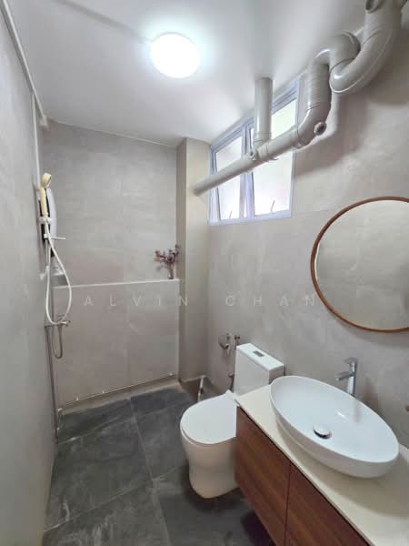 283 Toh Guan Road, 283 Toh Guan Road, 3 Bedrooms, 969 sqft, HDB Flat For Sale, by Alvin Chan, 500224124 - Common Bathroom - PropertyGuru.com.sg