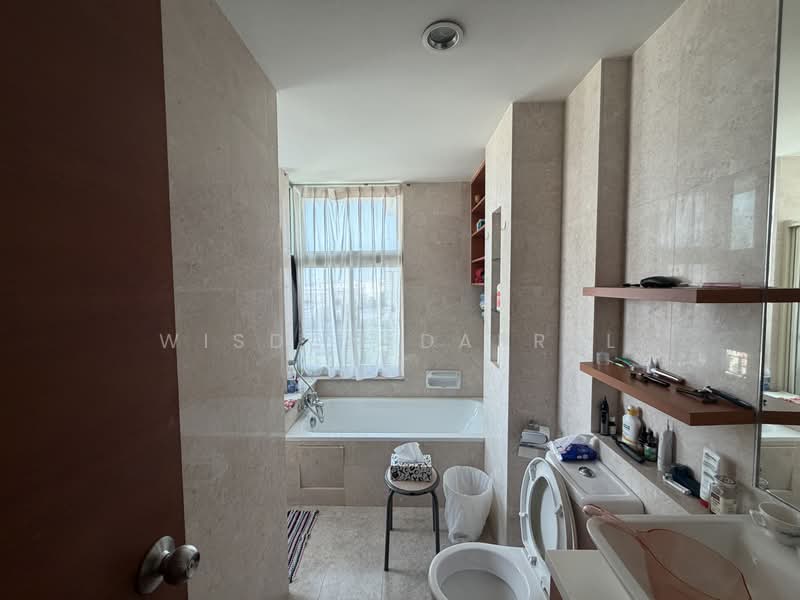 Baywater, 810 Bedok Reservoir Road, 4 Bedrooms, 2,788 sqft, Condominium For Sale, by Wisdom Darryl, 500224131 - Master Bathroom - PropertyGuru.com.sg