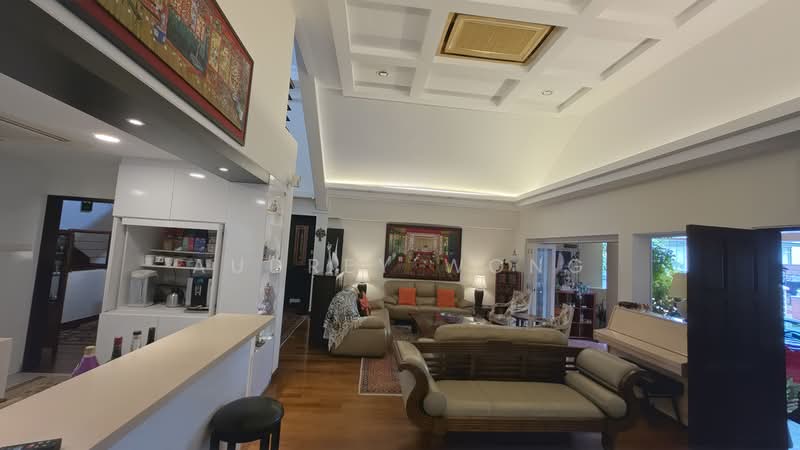 Renovated 2.5 Storey Semi-D @ Crowhurst Drive,Serangoon Garden, Crowhurts Drive, Serangoon Garden, 5 Bedrooms, 5,000 sqft, Semi-Detached House For Sale, by Audrey Wong, 500224138 - Living Room - PropertyGuru.com.sg