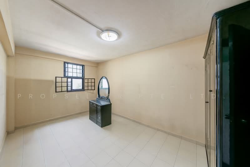 84 Commonwealth Close, 84 Commonwealth Close, 2 Bedrooms, 624 sqft, HDB Flat For Sale, by Warren Chan, 500224139 - Bedroom - PropertyGuru.com.sg