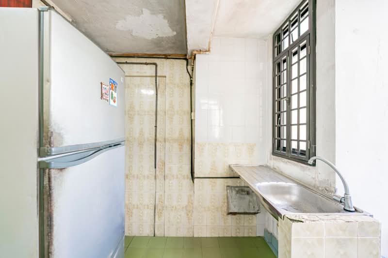 84 Commonwealth Close, 84 Commonwealth Close, 2 Bedrooms, 624 sqft, HDB Flat For Sale, by Warren Chan, 500224139 - Kitchen - PropertyGuru.com.sg