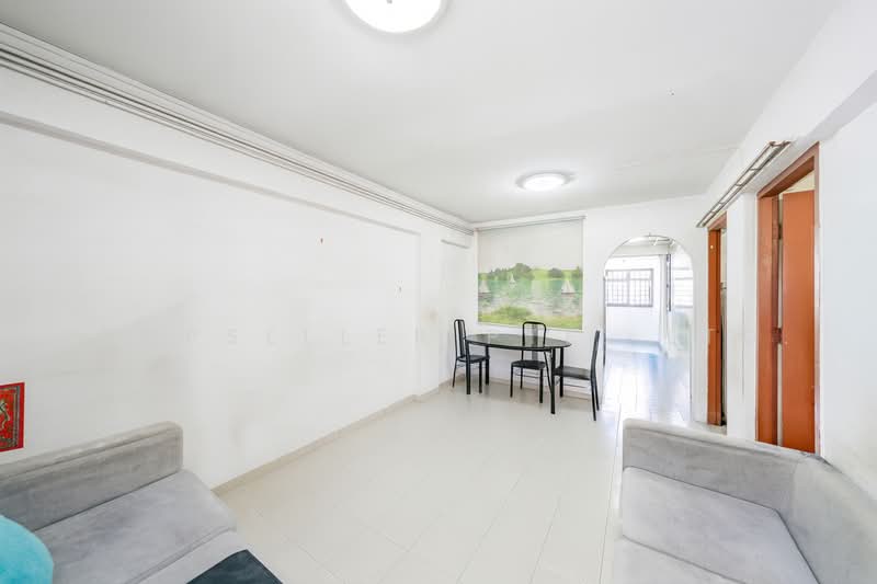 84 Commonwealth Close, 84 Commonwealth Close, 2 Bedrooms, 624 sqft, HDB Flat For Sale, by Warren Chan, 500224139 - Living Room - PropertyGuru.com.sg