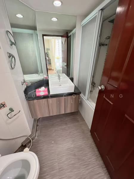 Maysprings, 2 Petir Road, Room Rental, 100 sqft, Apartment For Rent, by ling, 500224148 - Bathroom - PropertyGuru.com.sg