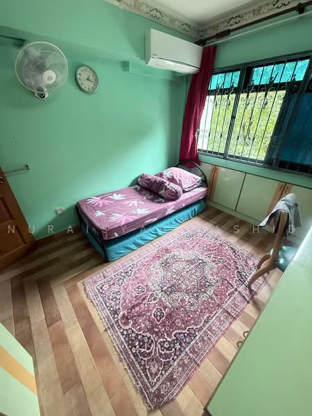660A Jurong West Street 64, 660A Jurong West Street 64, Room Rental, 100 sqft, HDB Flat For Rent, by Nuraisyah Rashid, 500224152 - Bedroom - PropertyGuru.com.sg