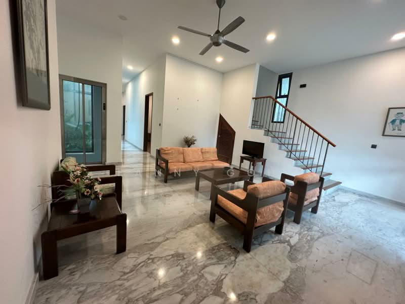 Mins walk to MRT! Excellent location, 546 Changi Road, 8 Bedrooms, 5,000 sqft, Bungalow House For Sale, by Fanny Goh, 500224155 - Living Room - PropertyGuru.com.sg