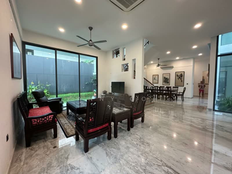 Mins walk to MRT! Excellent location, 546 Changi Road, 8 Bedrooms, 5,000 sqft, Bungalow House For Sale, by Fanny Goh, 500224155 - Living Room - PropertyGuru.com.sg