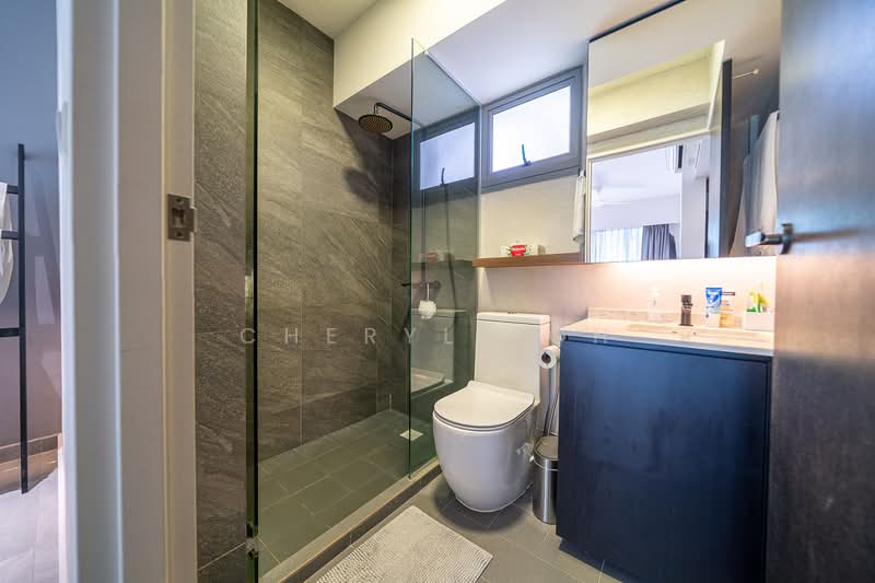 316A Punggol Way, 316A Punggol Way, 3 Bedrooms, 1,001 sqft, HDB Flat For Sale, by Cheryl Loh, 500224163 - Bathroom - PropertyGuru.com.sg