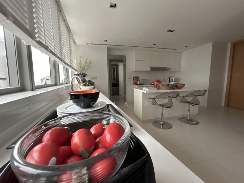 One Shenton, 1 Shenton Way, 4 Bedrooms, 6,674 sqft, Condominium For Sale, by Angela Pai, 500224171 - Kitchen - PropertyGuru.com.sg