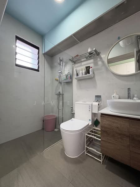 984D Buangkok Link, 984D Buangkok Link, 3 Bedrooms, 1,184 sqft, HDB Flat For Sale, by Jamie Tan, 500224179 - Common Bathroom - PropertyGuru.com.sg