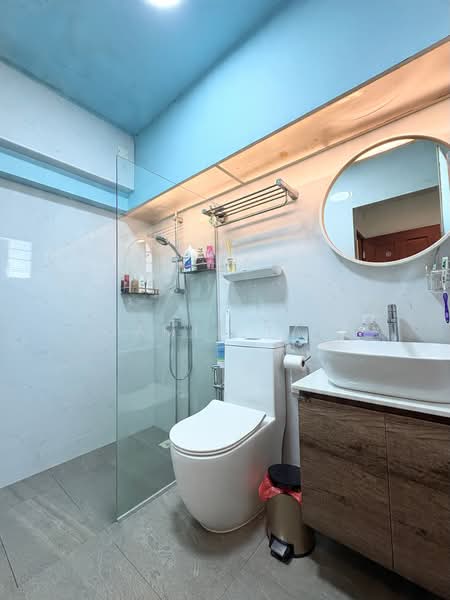 984D Buangkok Link, 984D Buangkok Link, 3 Bedrooms, 1,184 sqft, HDB Flat For Sale, by Jamie Tan, 500224179 - Master Bathroom - PropertyGuru.com.sg