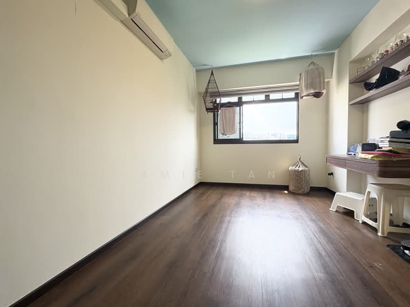 984D Buangkok Link, 984D Buangkok Link, 3 Bedrooms, 1,184 sqft, HDB Flat For Sale, by Jamie Tan, 500224179 - 2nd Common Bedroom - PropertyGuru.com.sg