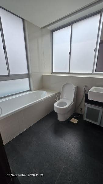 Centrina, 11 Everitt Road North, East Coast / Marine Parade, 2 Bedrooms, 1,205 sqft, Apartment For Rent, by Grace Sim, 500224187 - Bathroom - PropertyGuru.com.sg